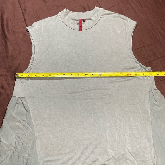 Tunic by Love Scarlett Brand.  EUC! - Picture 10 of 16